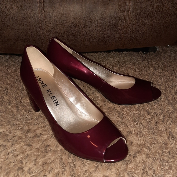 Anne Klein Burgundy Pumps Heels Shoes 11 M